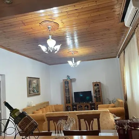 Cozy House In The City Center Villa Gjirokastër